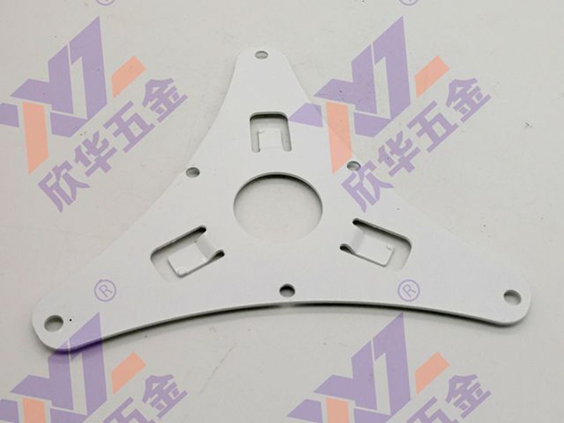 沖壓模具加工根據(jù)工藝性質(zhì)分類(lèi)
